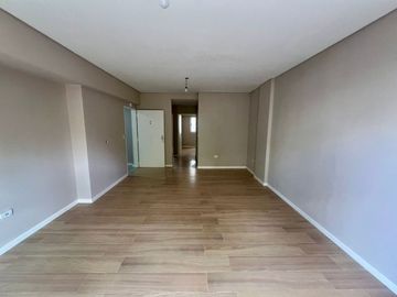 DEPARTAMENTO 4 AMBIENTES CON COCHERA EN CABALLITO