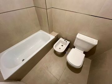 DEPARTAMENTO 4 AMBIENTES CON COCHERA EN CABALLITO