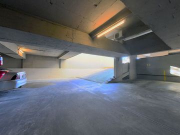 VENTA 1 AMB AMENITIES, COCHERA, AMOBLADO ITUZAINGO
