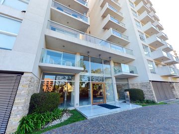 VENTA 1 AMB AMENITIES, COCHERA, AMOBLADO ITUZAINGO