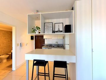 VENTA 1 AMB AMENITIES, COCHERA, AMOBLADO ITUZAINGO
