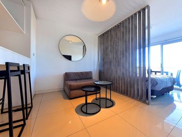 VENTA 1 AMB AMENITIES, COCHERA, AMOBLADO ITUZAINGO