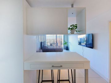 VENTA 1 AMB AMENITIES, COCHERA, AMOBLADO ITUZAINGO
