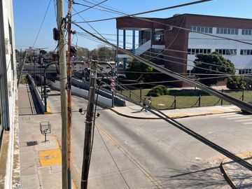 VENTA DE DOS LOCALES FRENTE A LA UNPAZ- PERMUTA