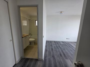 Arriendo Depto. 3D/2B + Est y Bod - Santiago