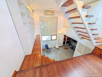 Venta casa 4 dormitorios con jardín y jacuzzi zona macrocentro Rosario