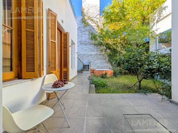 Venta casa 4 dormitorios con jardín y jacuzzi zona macrocentro Rosario