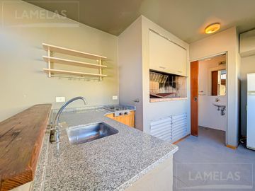 Venta casa 4 dormitorios con jardín y jacuzzi zona macrocentro Rosario