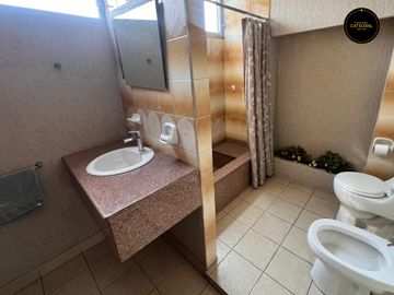 Departamento de venta en Lomas de Urdesa – código:21948