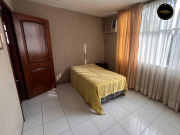 Departamento de venta en Lomas de Urdesa – código:21948