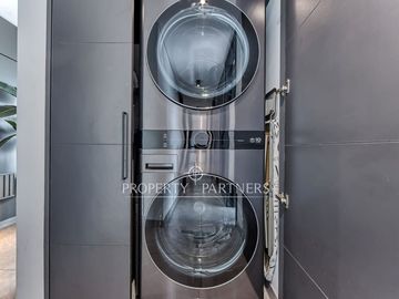 Departamento moderno en Vitacura – Vista despejada, 3D+3B, 2 estacionamientos y muebles Bontempo incluidos