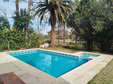 Casa sobre Golf de muy buena calidad en excelente ubicación 3 Dormitorios