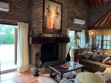 Casa sobre Golf de muy buena calidad en excelente ubicación 3 Dormitorios