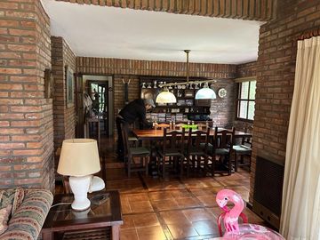 Casa sobre Golf de muy buena calidad en excelente ubicación 3 Dormitorios