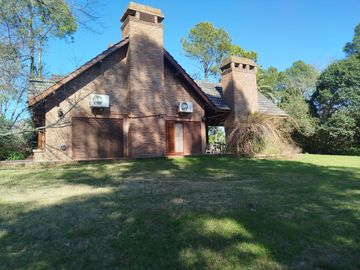 Casa sobre Golf de muy buena calidad en excelente ubicación 3 Dormitorios