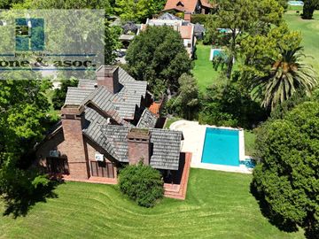 Casa sobre Golf de muy buena calidad en excelente ubicación 3 Dormitorios
