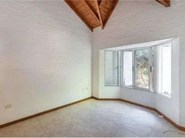 venta de Casa en  Canning 6 Amb con Pileta echeverria del lago