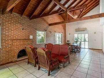 venta de Casa en  Canning 6 Amb con Pileta echeverria del lago