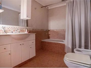 venta de Casa en  Canning 6 Amb con Pileta echeverria del lago