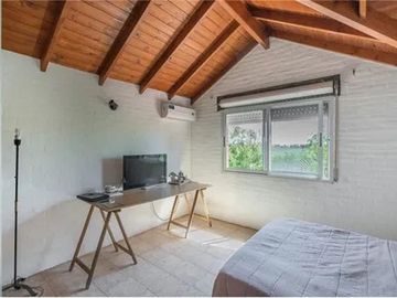 venta de Casa en  Canning 6 Amb con Pileta echeverria del lago