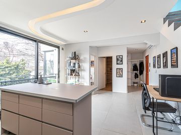 Venta departamento 3 ambientes en dúplex con terraza y parrilla en Parque Avellaneda (1º5)