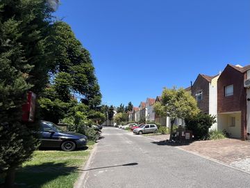 Triplex 4 ambientes  en Pinar de Tigre