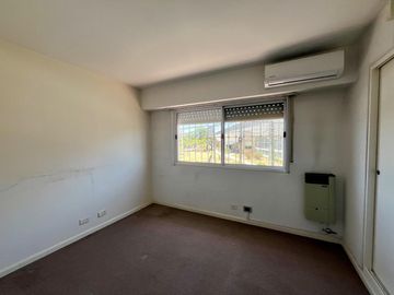 Triplex 4 ambientes  en Pinar de Tigre