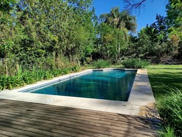 Casa de 4 dormitorios en excelente estado de muy buena calidad