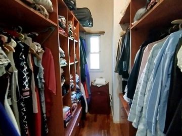 Casa de 4 dormitorios en excelente estado de muy buena calidad