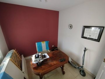 Casa de 4 dormitorios en excelente estado de muy buena calidad