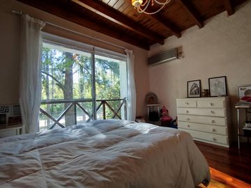 Casa de 4 dormitorios en excelente estado de muy buena calidad
