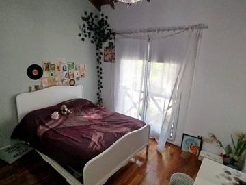 Casa de 4 dormitorios en excelente estado de muy buena calidad