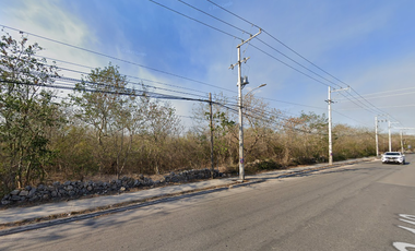 TERRENO EN VENTA EN MÉRIDA SOBRE AVENIDA EN EL FRACCIONAMIENTO LOS HÉROES