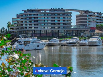 NORDELTA | Islas del Canal -Indigo Nordelta - Departamento de 4 ambientes con pileta en venta al Río