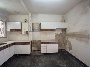 VENTA PH 2 AMB CON PATIO EN TIGRE A RECICLAR