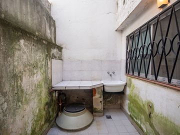 VENTA PH 2 AMB CON PATIO EN TIGRE A RECICLAR