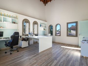 Casa Venta 8 Ambientes Saint Thomas Villa Italiana