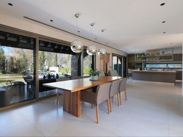 Casa Venta 8 Ambientes Saint Thomas Villa Italiana