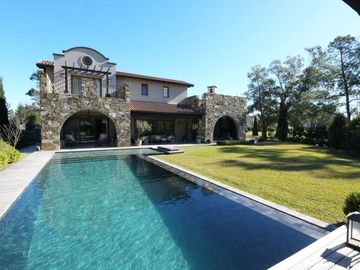 Casa Venta 8 Ambientes Saint Thomas Villa Italiana