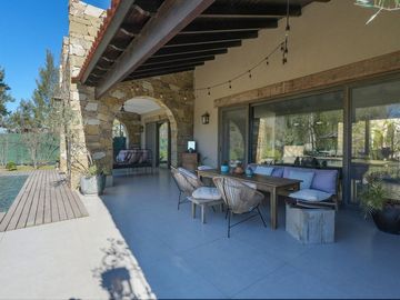 Casa Venta 8 Ambientes Saint Thomas Villa Italiana