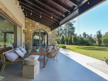 Casa Venta 8 Ambientes Saint Thomas Villa Italiana