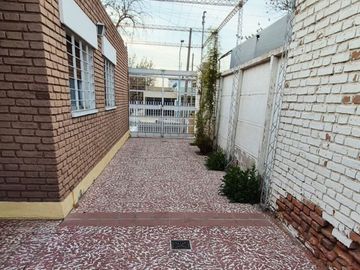 VENTA CASA BARRIO TRAPICHE GODOY CRUZ