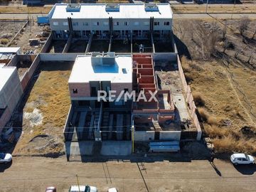 Casa 3 dormitorios a terminar en venta Centenario