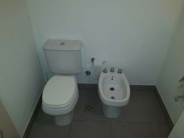 MONOAMBIENTE EN ALQUILER -TIGRE, C/COCHERA