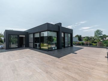 Venta casa 7 amb al lago pileta permuta Terralagos