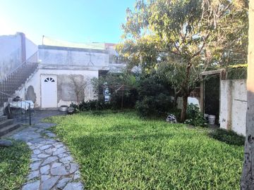 VENTA CASA MULTIFAMILIAR BECCAR PERMUTA
