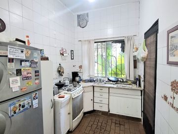 VENTA CASA MULTIFAMILIAR BECCAR PERMUTA