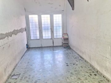 VENTA CASA MULTIFAMILIAR BECCAR PERMUTA