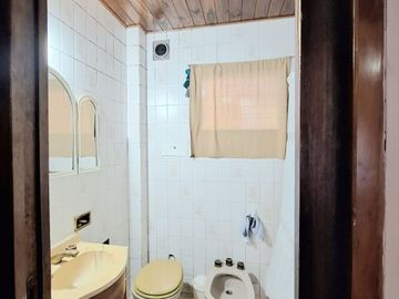 VENTA CASA MULTIFAMILIAR BECCAR PERMUTA