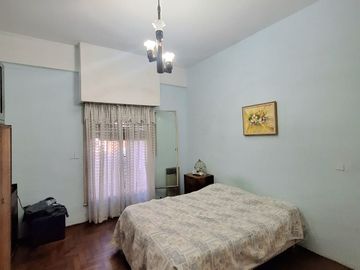 VENTA CASA MULTIFAMILIAR BECCAR PERMUTA